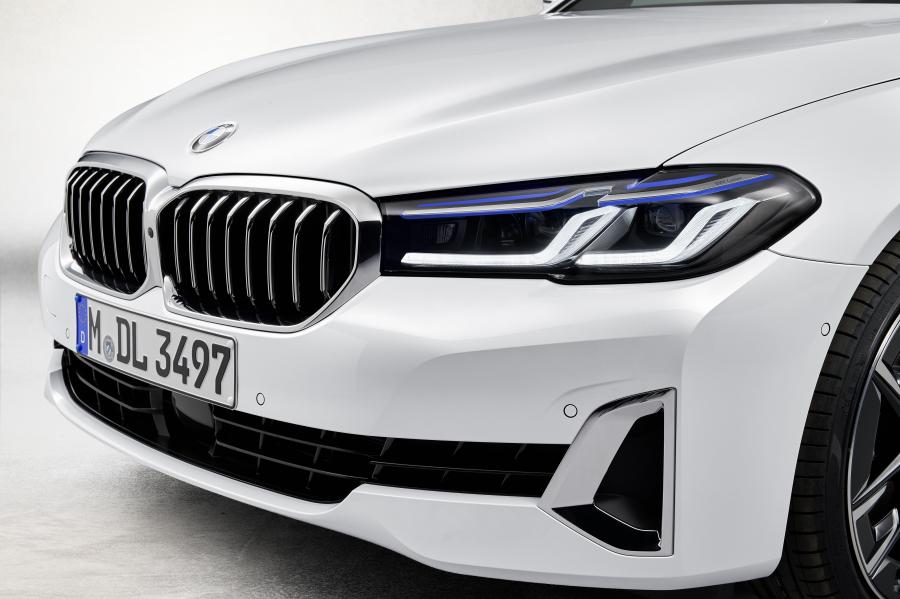 Детали экстерьера BMW 540i Luxury Line (G30) 2020 года  (WW) (фото 13 из 29)